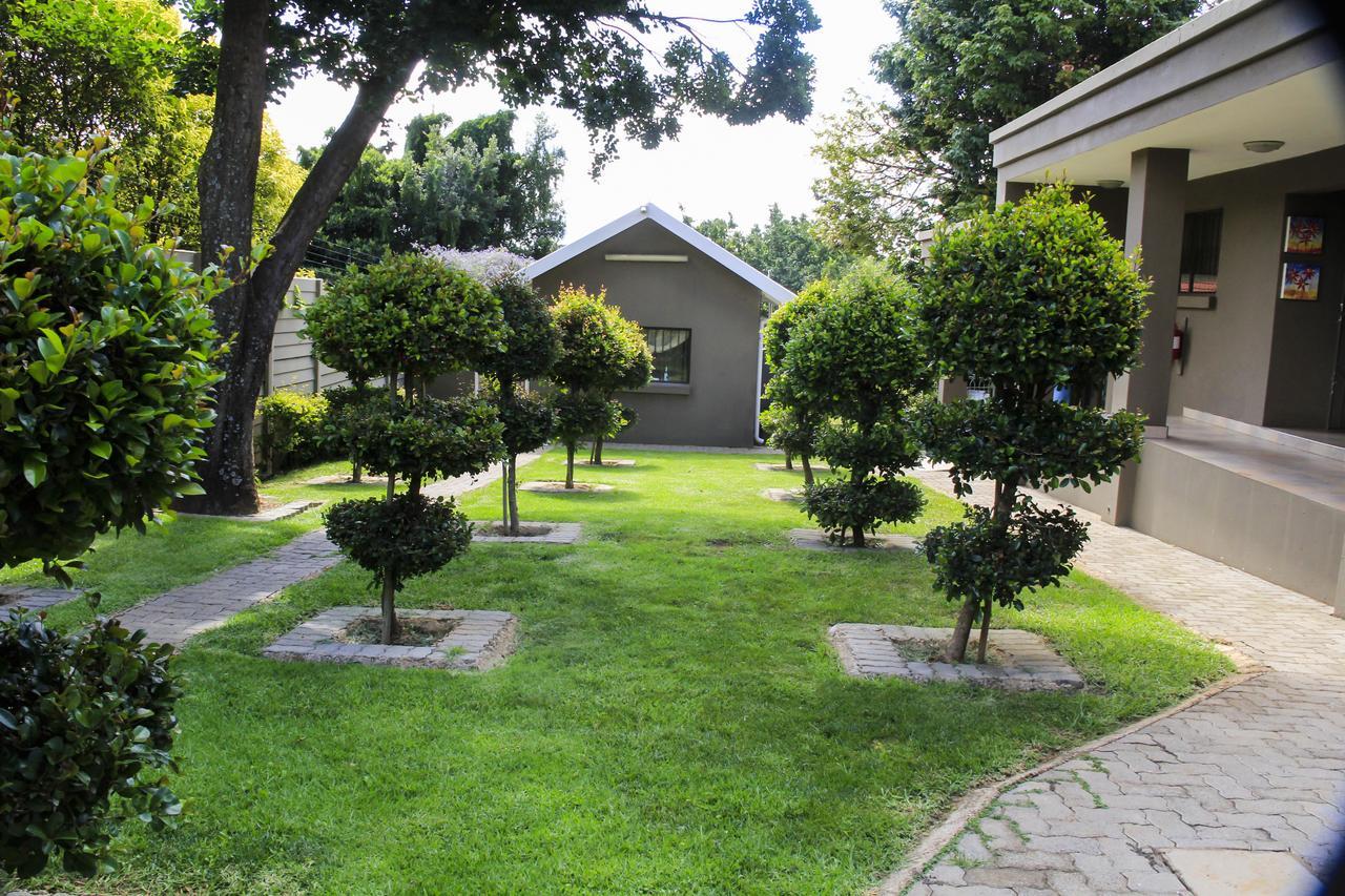 Infinity Bed And Breakfast Randburg Exterior foto