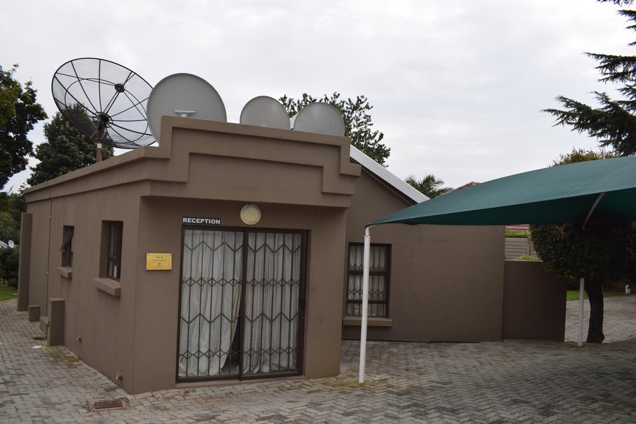 Infinity Bed And Breakfast Randburg Exterior foto